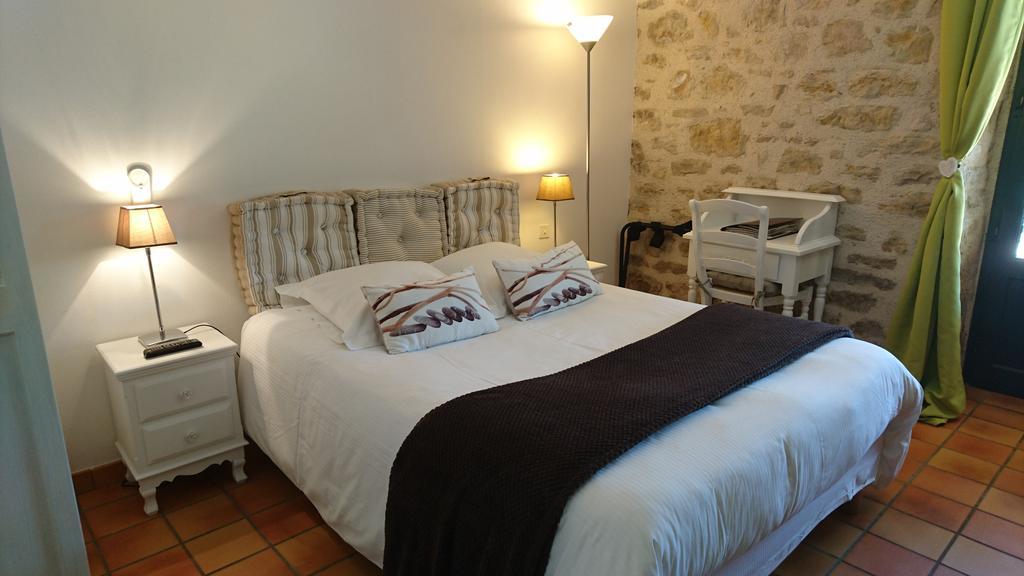 Hotel La Bastie D'Urfe Naussac  Екстериор снимка